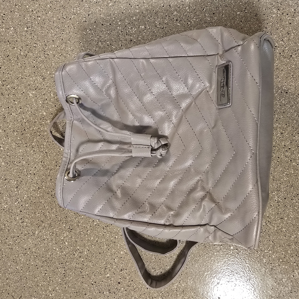 Gray Quilted Drawstring Bag - image 6
